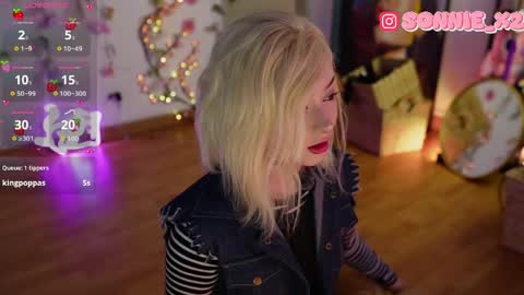 Sonnie online show from April 10, 2:44 pm