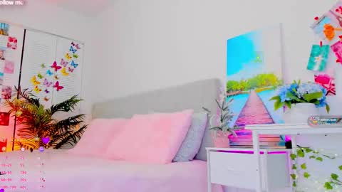  Sofi   online show from December 18, 9:43 pm