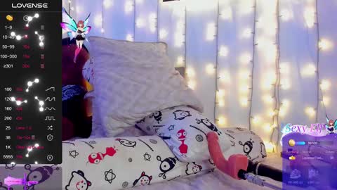 Snapshot of sophi_01 chatting on February 25, 9:42 am sophie online show from February 25, 9:42 am