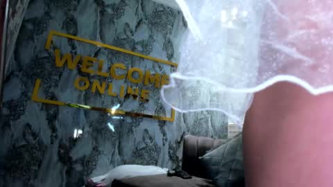 Sophi Johnson online show from February 19, 4:55 am