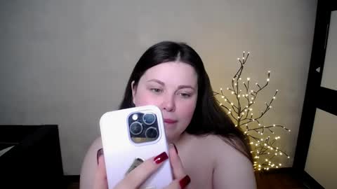 sophia__olsen online show from May 14, 6:00 am