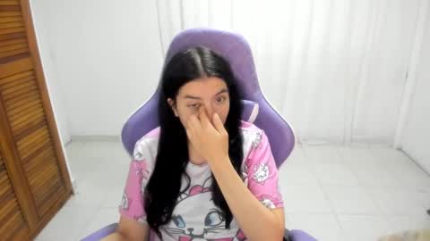 Snapshot of sophia_cossio2 chatting on October 9, 8:03 pm Sara Sophia online show from October 9, 8:03 pm