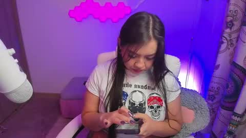 Snapshot of sophia_grants chatting on January 28, 1:50 am sophia_grants online show from January 28, 1:50 am