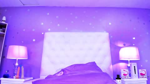 Snapshot of sophia_models chatting on February 5, 7:53 pm Sophia online show from February 5, 7:53 pm