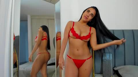 sophia_owens_2 online show from March 3, 9:44 pm