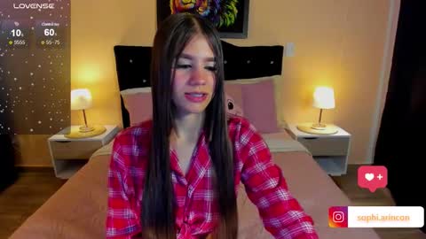 Sophia Rincon online show from December 3, 3:40 am