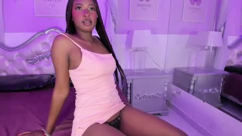 Snapshot of sophiabloss chatting on September 13, 3:53 am Sophie online show from September 13, 3:53 am