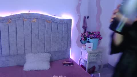 Sophiee online show from January 14, 2:41 am