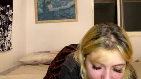 Sofi online show from March 27, 11:28 pm