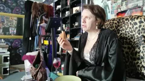 Sophie Satin1980 online show from July 14, 1:05 pm