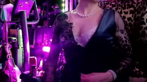 Sophie Satin1980 online show from July 16, 12:14 am