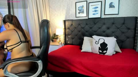 sophie__blare online show from April 8, 7:28 pm