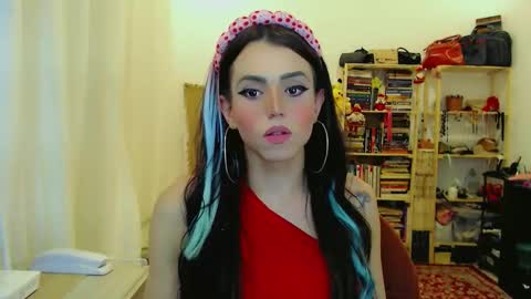 Sophie Fantasys online show from December 4, 5:18 am