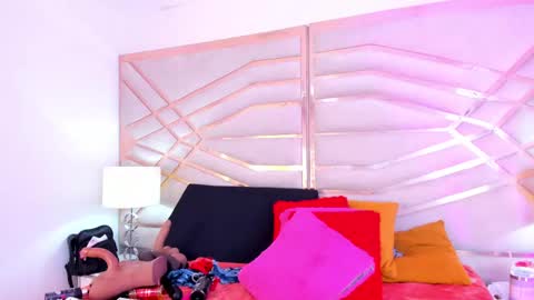 sophie_newton online show from October 4, 1:20 pm