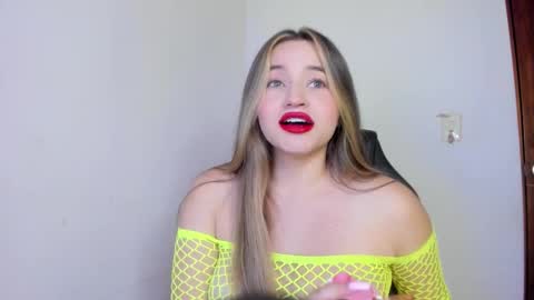 sophie_spencer1 online show from January 8, 2:50 am