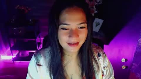 Sophie online show from April 9, 9:09 pm