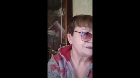 SophieBurnsX online show from April 22, 12:56 pm