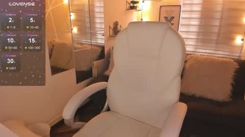 Sophie  online show from March 9, 1:49 pm