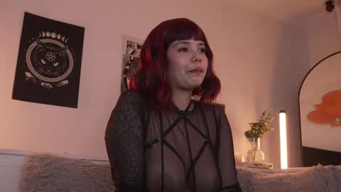 Snapshot of sophiee_art chatting on October 1, 9:57 pm Sophiee online show from October 1, 9:57 pm
