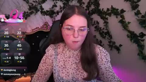 Snapshot of sophieedreams chatting on October 11, 1:38 pm sophieedreams online show from October 11, 1:38 pm