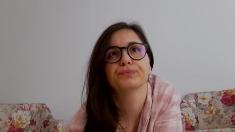 Snapshot of sophieerain chatting on October 17, 8:40 am Sophie Rain online show from October 17, 8:40 am
