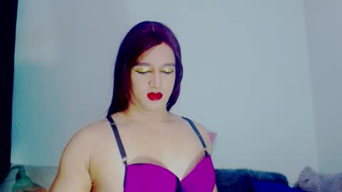 sophiehillsxo online show from February 26, 6:17 am