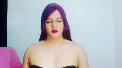 sophiehillsxo online show from December 3, 4:24 am