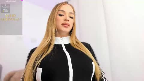 SAMANTHA online show from December 16, 11:38 am