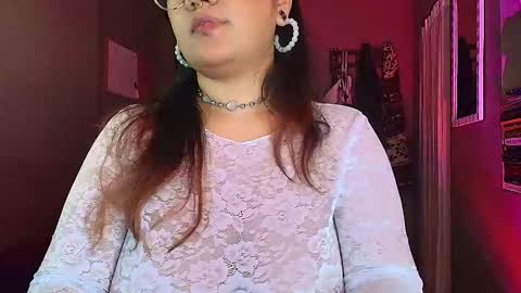 sophiejuicy_ online show from January 18, 11:58 pm