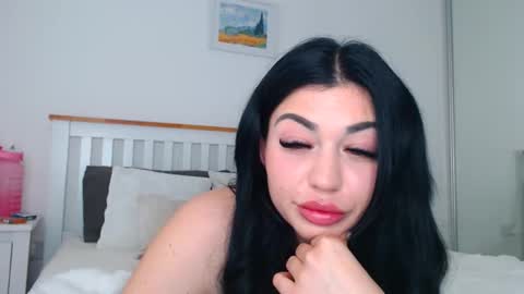 SophieKai x online show from November 7, 11:01 am