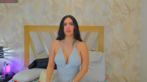 Sophie online show from October 19, 1:49 pm