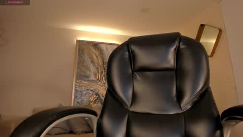 Sophie  Palmer online show from November 24, 11:42 am