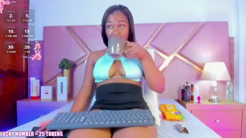 Sophie online show from October 27, 12:38 pm