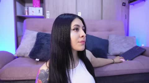 Sophiie online show from May 11, 3:02 am