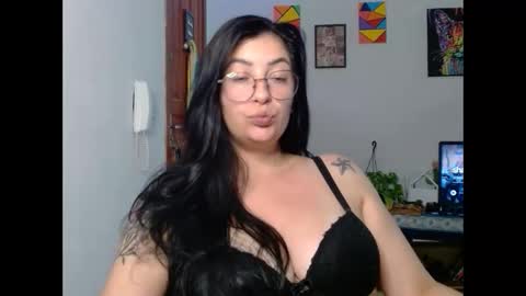 sophirivers online show from November 16, 1:51 am
