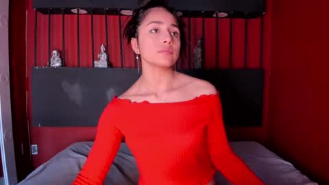 SOPHY ROGERS online show from February 12, 12:01 pm