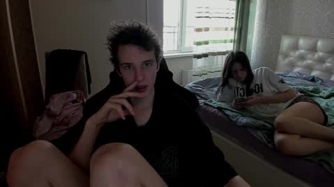 sosaguillypleasure online show from October 3, 8:55 am