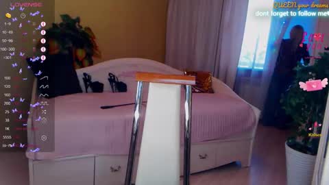 Lisa online show from March 9, 1:43 am