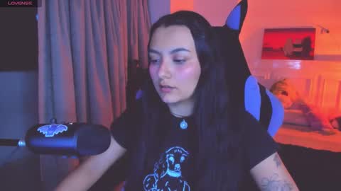 Lili online show from February 13, 1:31 am