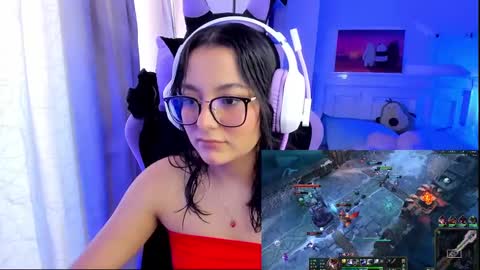 Lili online show from January 27, 4:54 pm