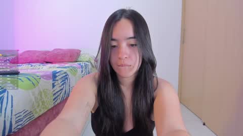 Instagram Soyamandaa  1 online show from January 30, 8:42 pm