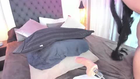 Amelia online show from September 29, 7:57 pm