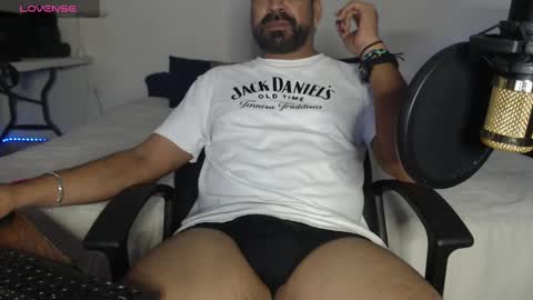 El Carlitos online show from December 17, 4:34 am