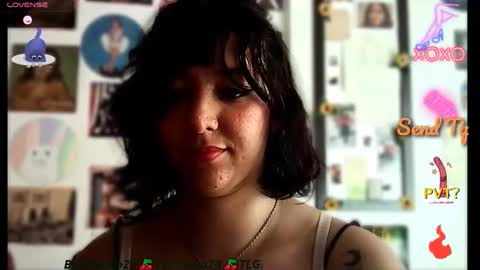 Snapshot of soynanabela chatting on December 5, 2:50 pm Nana Bela online show from December 5, 2:50 pm