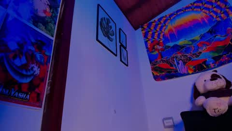 Val online show from February 17, 9:03 am