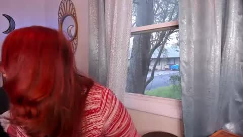 Snapshot of spankamber chatting on February 7, 1:04 am AmberSpanks online show from February 7, 1:04 am