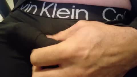 Snapshot of sparklenuts17 chatting on December 23, 3:11 pm sparklenuts17 online show from December 23, 3:11 pm