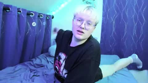 Atticus Pendragon online show from November 17, 9:28 pm