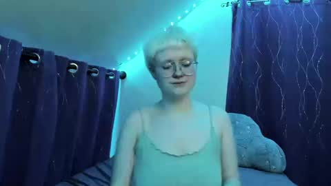 Atticus Pendragon online show from September 25, 5:03 am