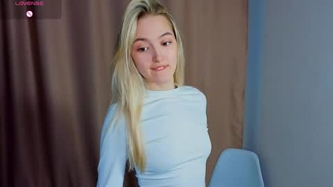 Mary online show from April 2, 3:14 am